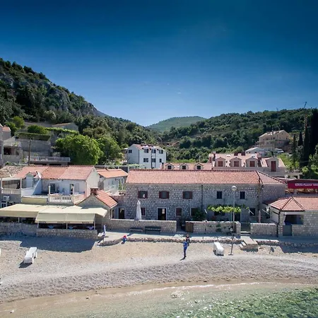 Heritage Beach Nena *